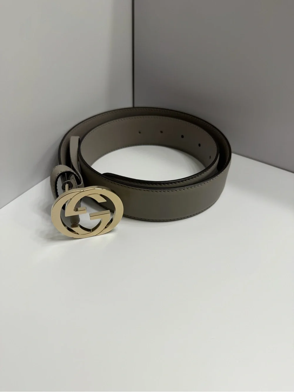 Gucci euc interlocking